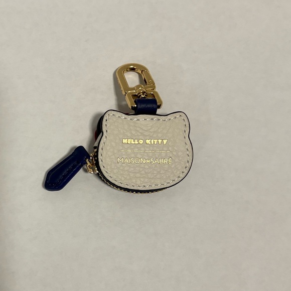 Hello Kitty Keychain with Red Bow - Picture 2 of 3